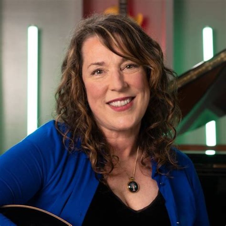 Beth Smith Chapman Bio (Wiki) 