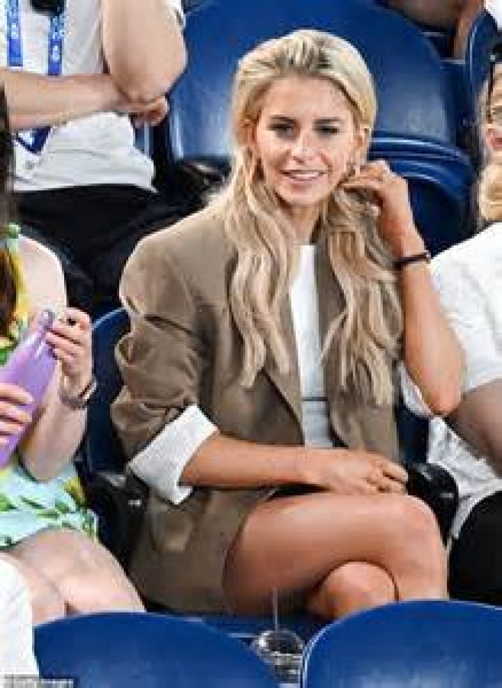 Caroline Daur Bio (Wiki) 