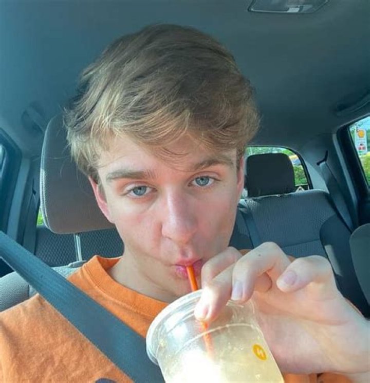 CringeCarter Bio (Wiki) 