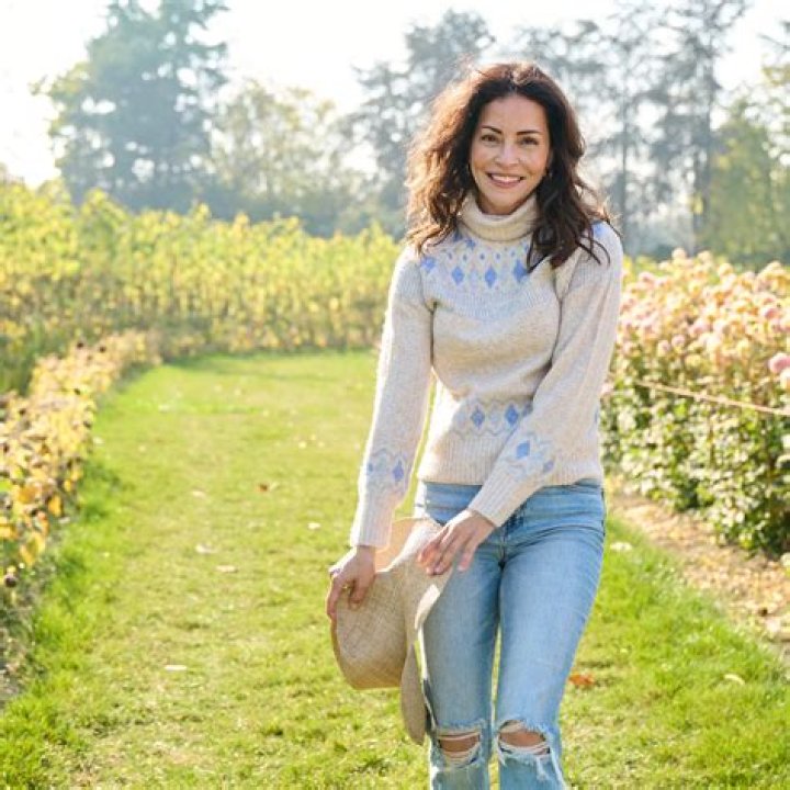 Emmanuelle Vaugier Bio (Wiki) 