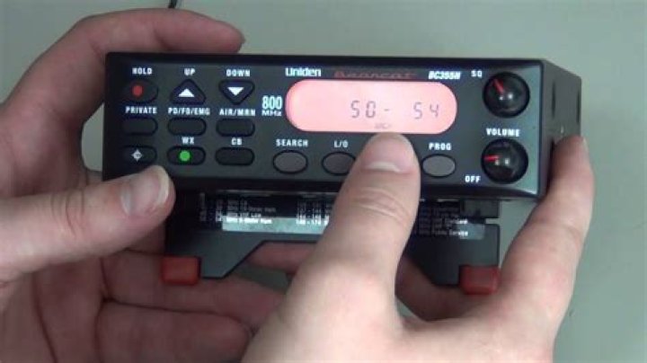 How do I setup my Uniden Bearcat scanner?