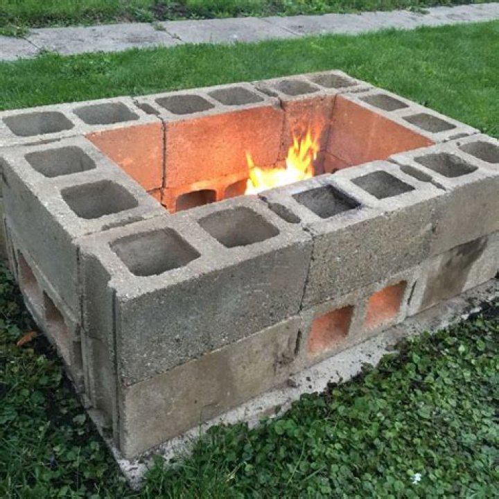 How do you build a fire pit with cinder blocks?
