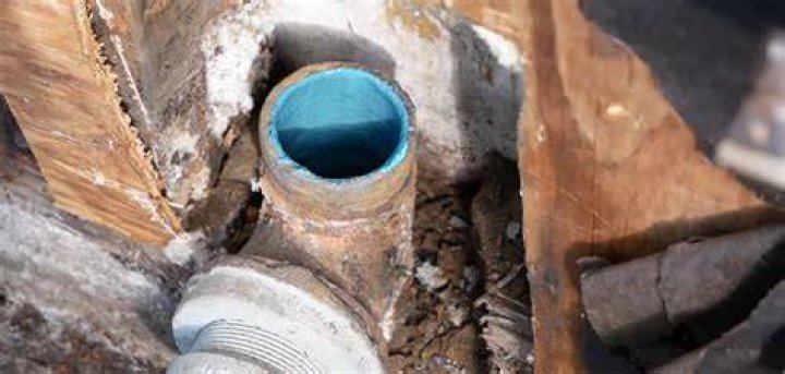 How much does epoxy pipe lining cost?