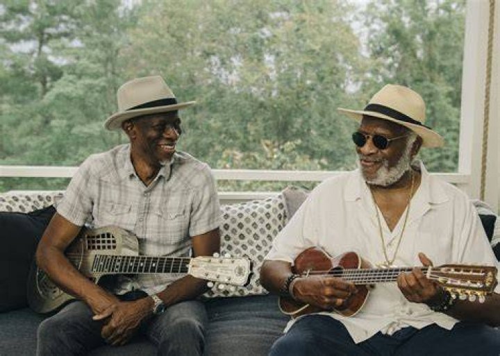 
Keb Mo’s Past Relationships 