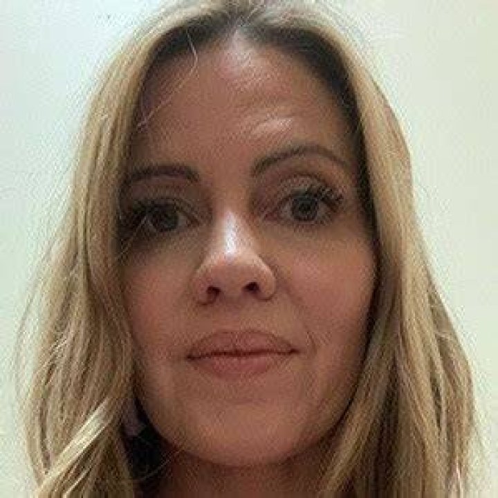 Kim Holderness Bio (Wiki) 