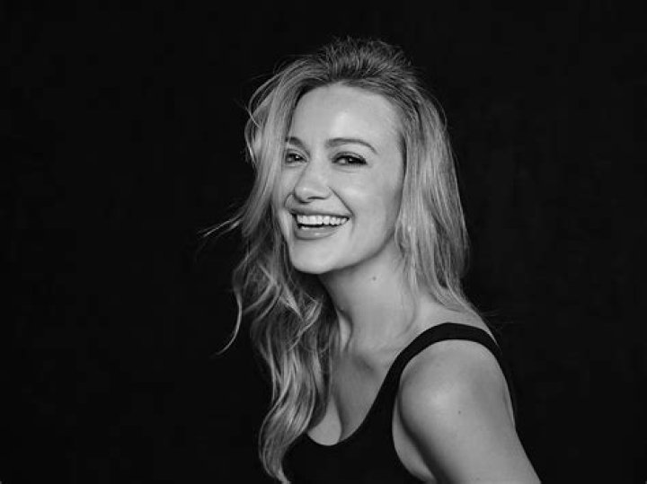 Meredith Hagner Bio (Wiki) 