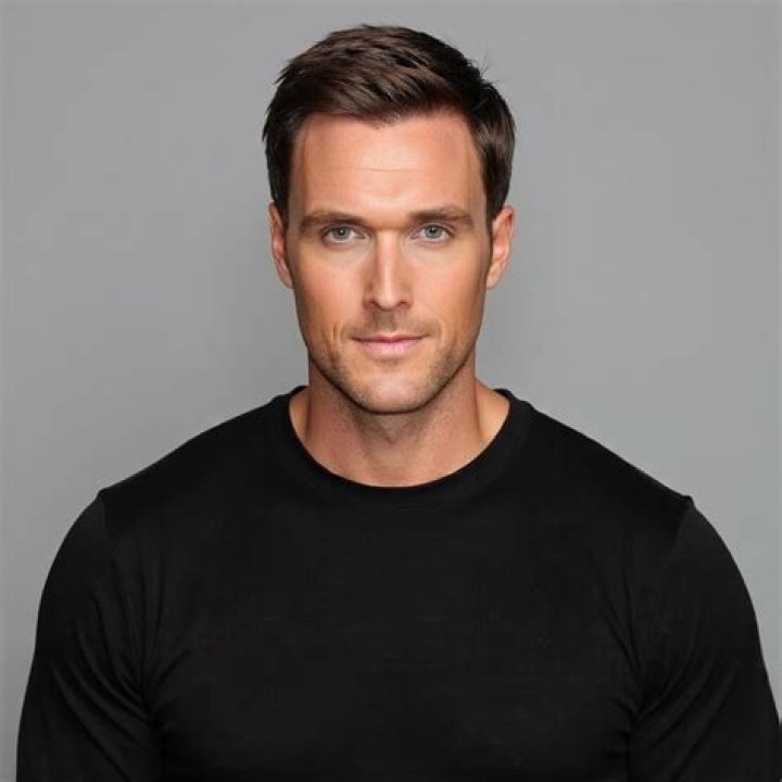 Owain Yeoman Bio (Wiki) 