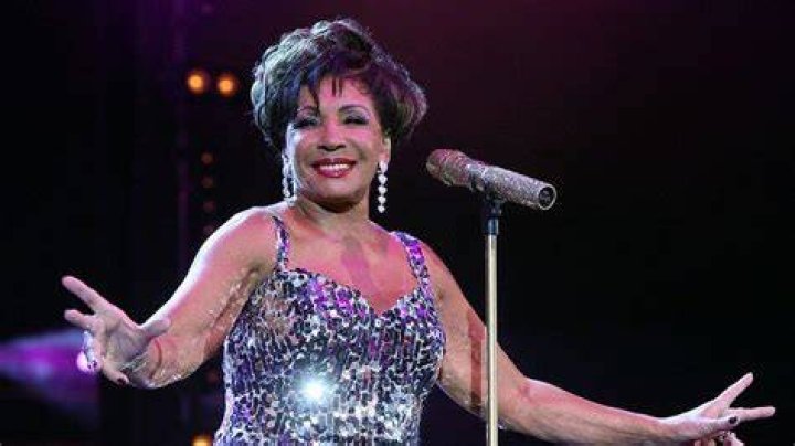 Shirley Bassey Bio (Wiki) 