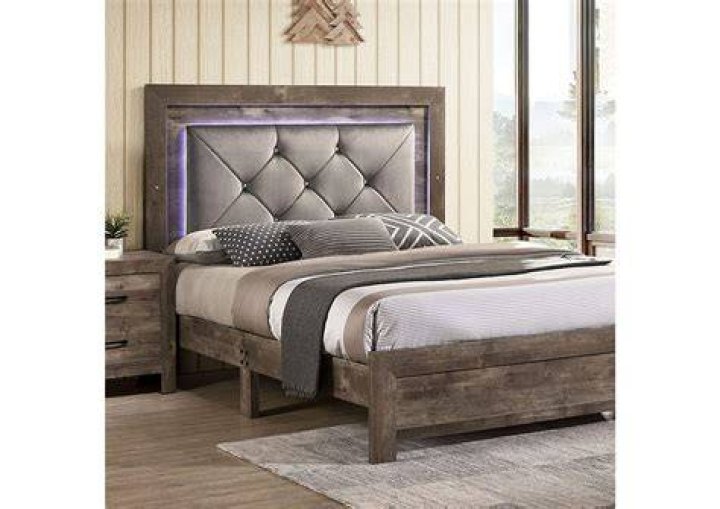 What is massive bedding?